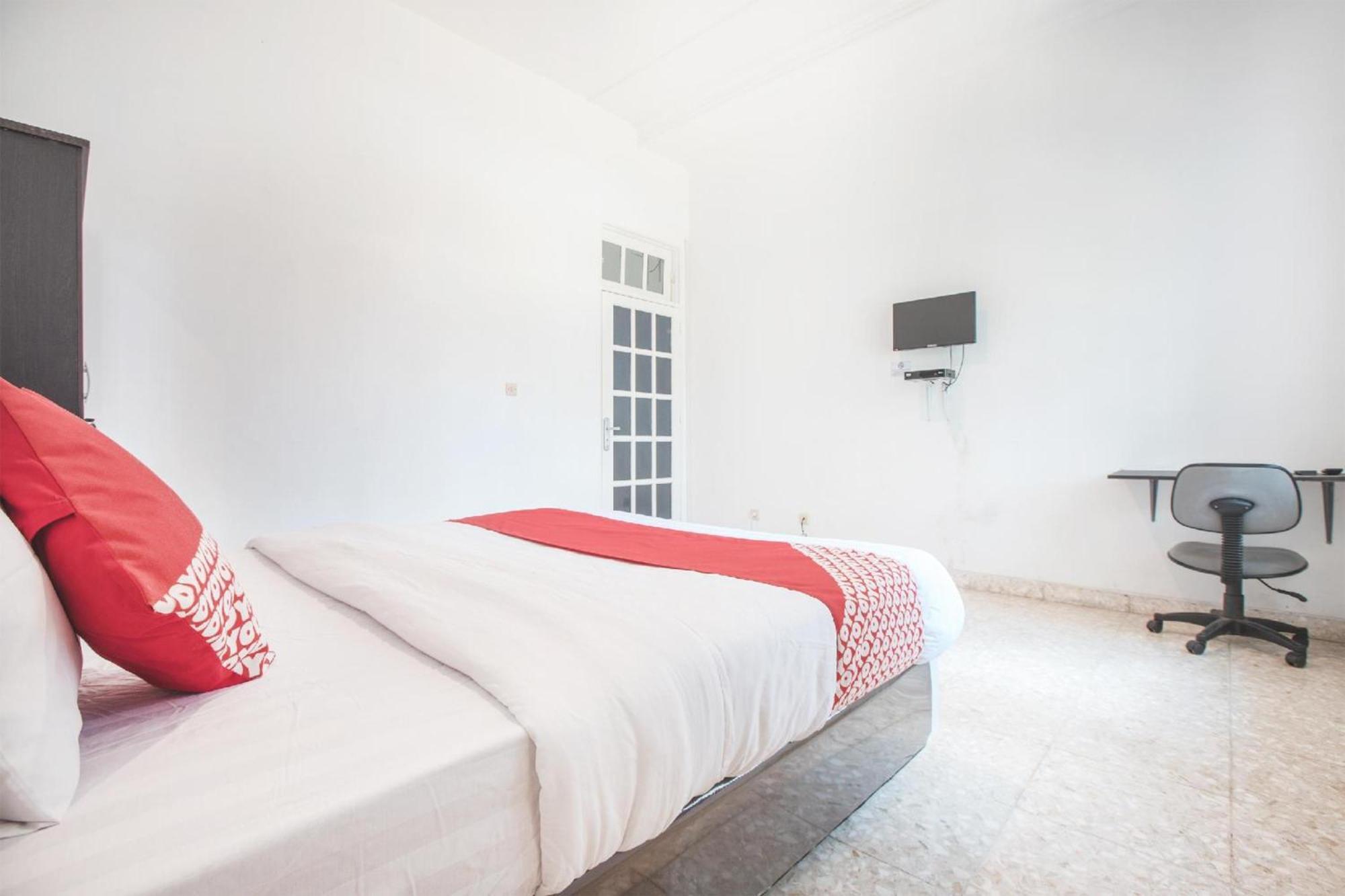Capital O 332 Residence G17 Kemang Jacarta Exterior foto