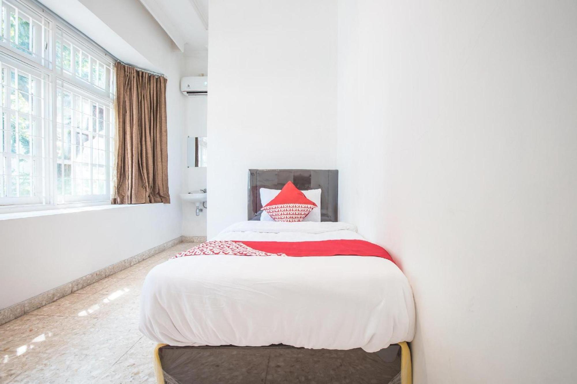 Capital O 332 Residence G17 Kemang Jacarta Exterior foto