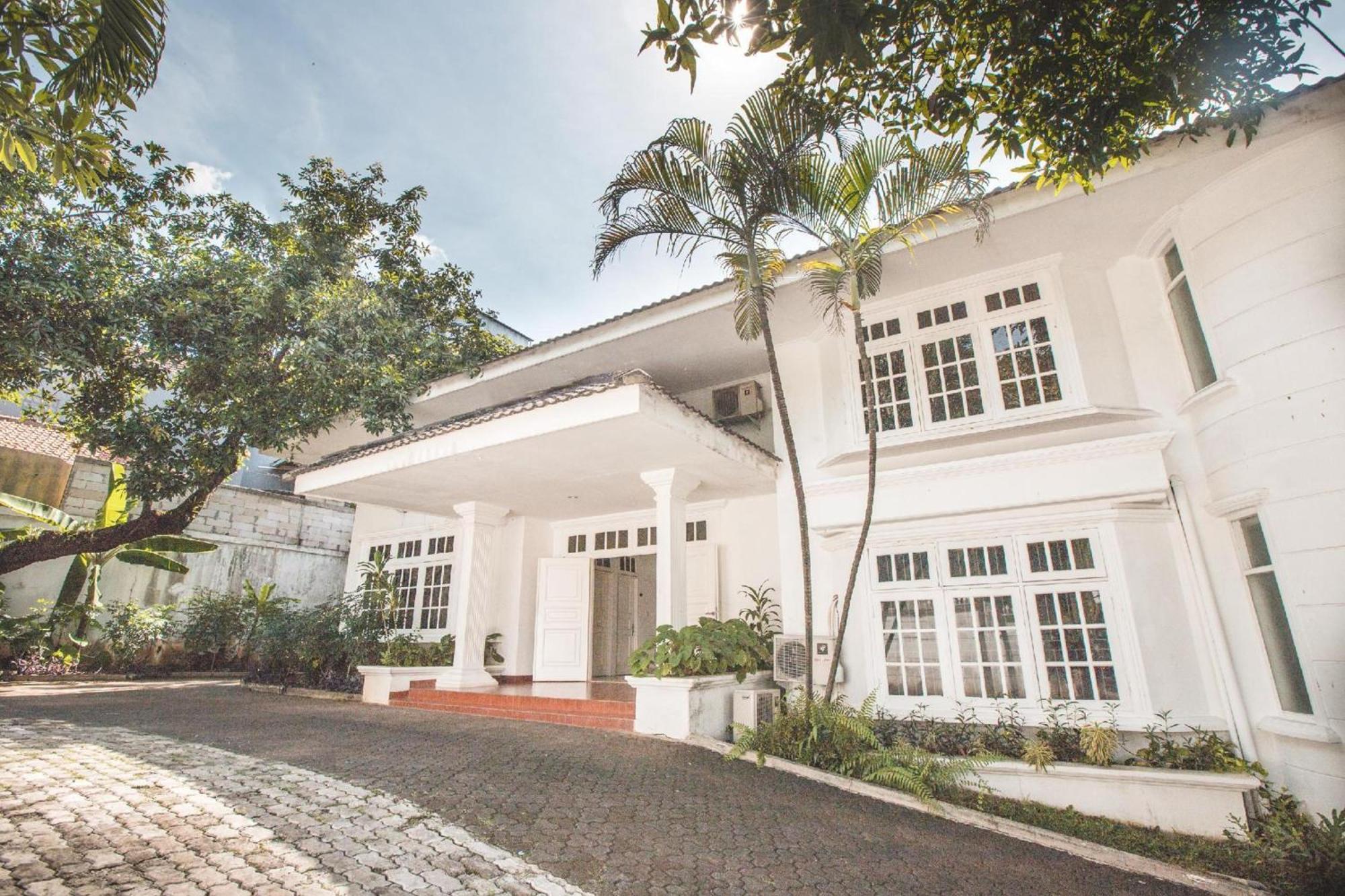 Capital O 332 Residence G17 Kemang Jacarta Exterior foto