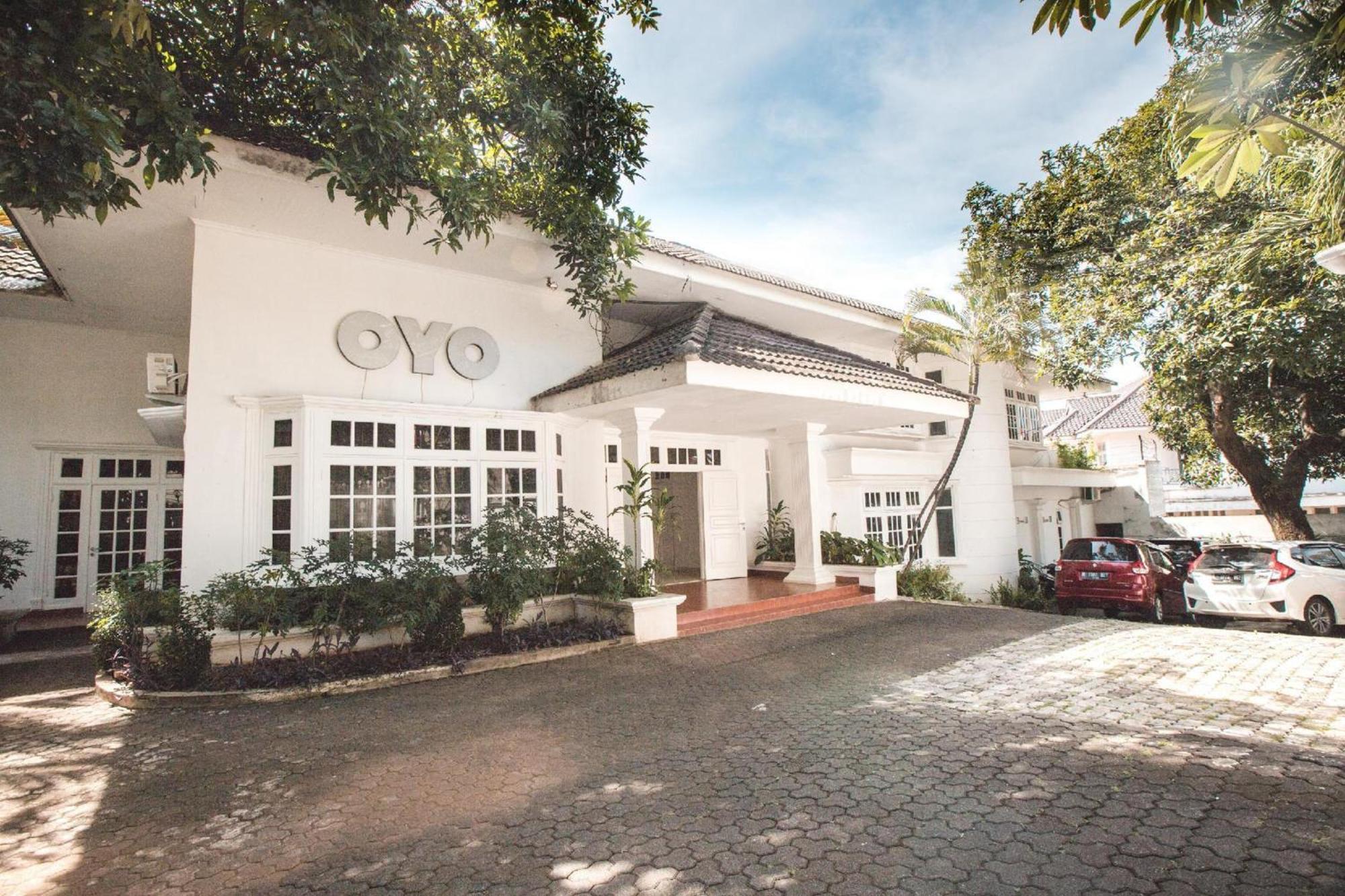 Capital O 332 Residence G17 Kemang Jacarta Exterior foto